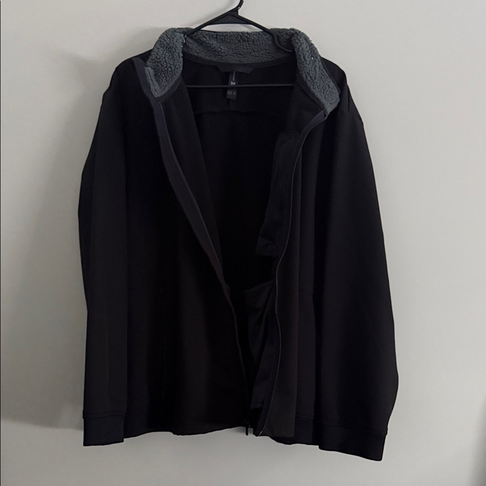 all in motion Black Men's Performance Jacket with Gray Sherpa Lining